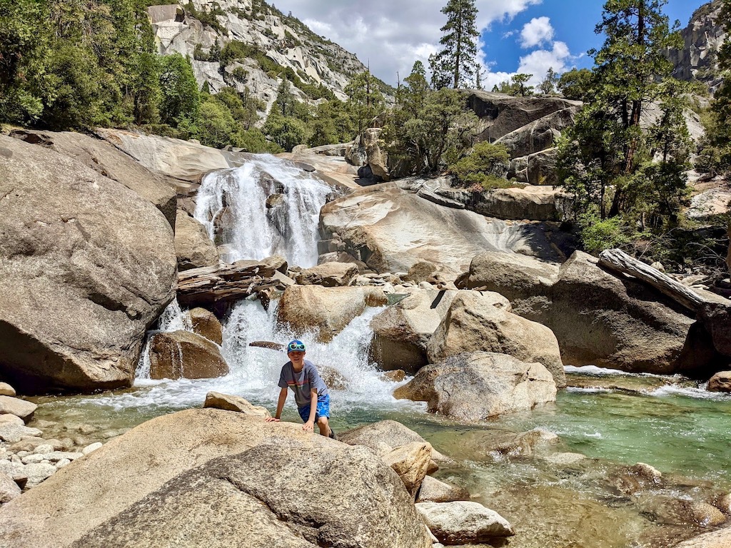 Sequoia & Kings Canyon National Parks: A Guide To Amazing Day Hikes