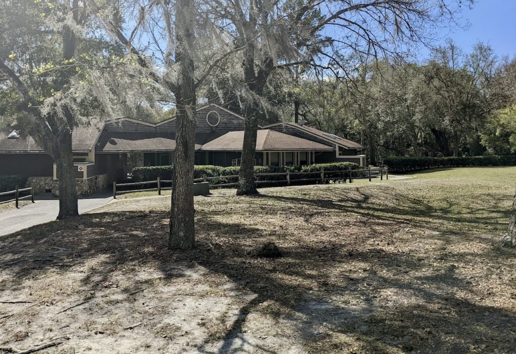 Kelly Park Florida restrooms and concessions building